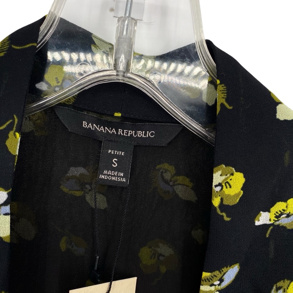 Banana Republic Floral Wrap Top Black New - Picture 5 of 13